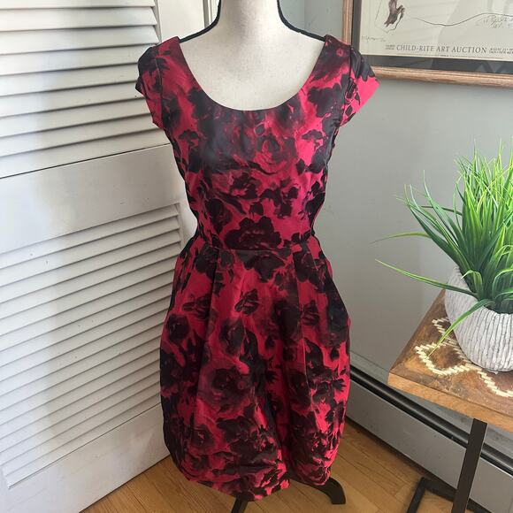 Betsey Johnson Dresses & Skirts - Betsey Johnson Dress Womens 8 Red Black Taffeta Cocktail Evening Holiday